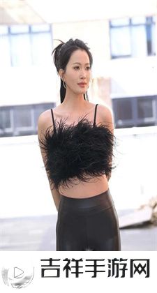 女式开襟睡衣舞蹈：感受开襟睡衣下的舞蹈魅力
