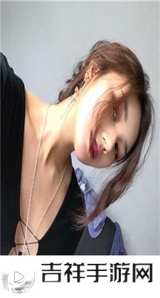 老汉玩丫头的小说：故事背景的搭建