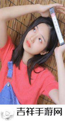 伊人久久五月丁婷婷：初遇丁婷婷